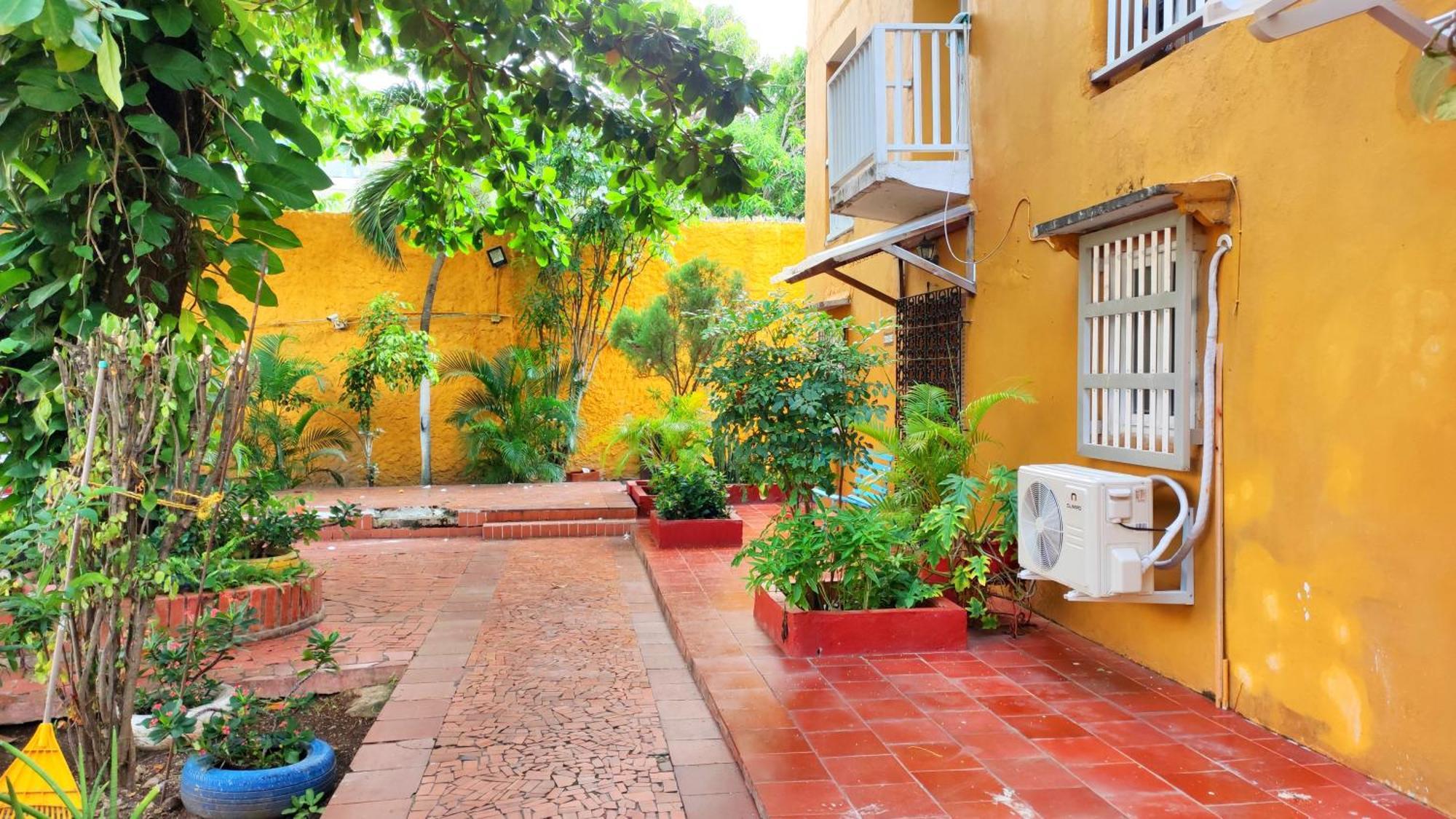 Apartamento Ana Ciudad Amurallada Cartagène Extérieur photo